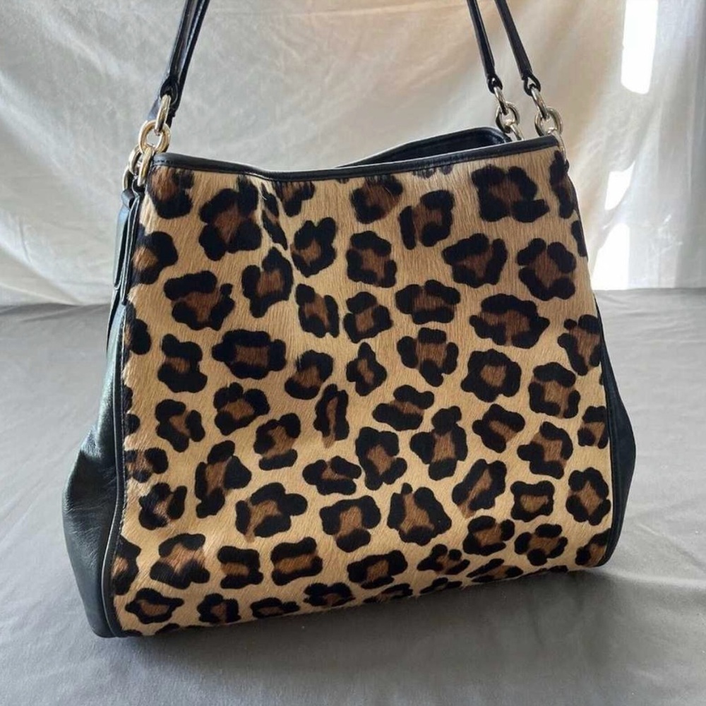 Coach shoulder bag